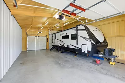579 County Road 4599, Boyd, TX 76023 - Photo 14