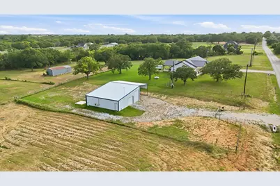 579 County Road 4599, Boyd, TX 76023 - Photo 28
