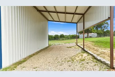 579 County Road 4599, Boyd, TX 76023 - Photo 6