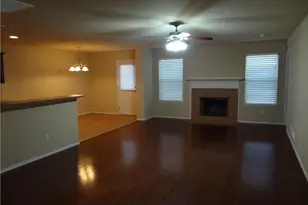 904 Mazatlan Ct, Arlington, TX 76002 - Photo 2
