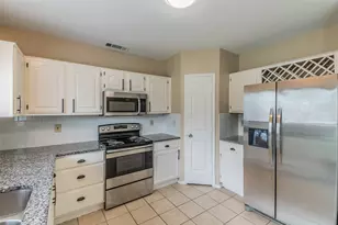 311 Pemberton Pl, Cedar Hill, TX 75104 - Photo 8