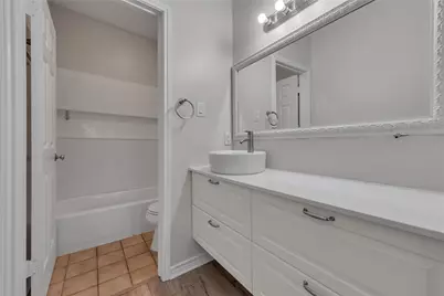 613 Canterbury Street, Euless, TX 76039 - Photo 12