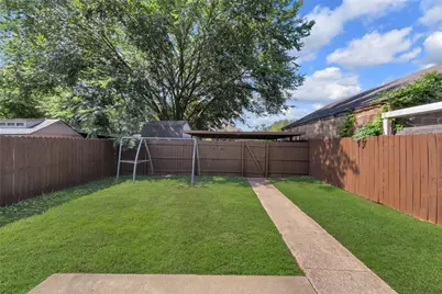 613 Canterbury Street, Euless, TX 76039 - Photo 16