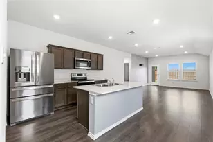 2554 Russell St, Crandall, TX 75114 - Photo 2