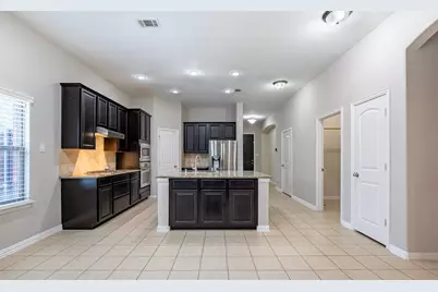 3904 Deer Lake Drive, McKinney, TX 75071 - Photo 10