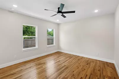 627 S Willomet Avenue, Dallas, TX 75208 - Photo 20