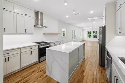 627 S Willomet Avenue, Dallas, TX 75208 - Photo 10