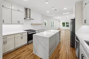 627 S Willomet Ave, Dallas, TX 75208 - Photo 10