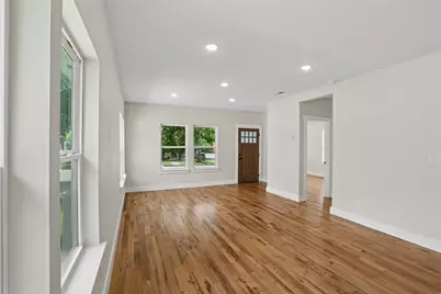 627 S Willomet Avenue, Dallas, TX 75208 - Photo 14