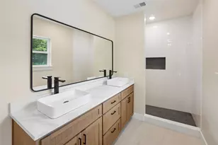 627 S Willomet Ave, Dallas, TX 75208 - Photo 22