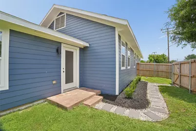 627 S Willomet Avenue, Dallas, TX 75208 - Photo 38