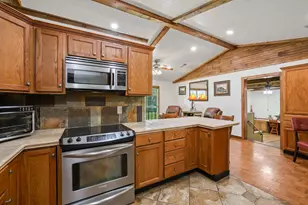 1045 Middle Rd, Denison, TX 75021 - Photo 6