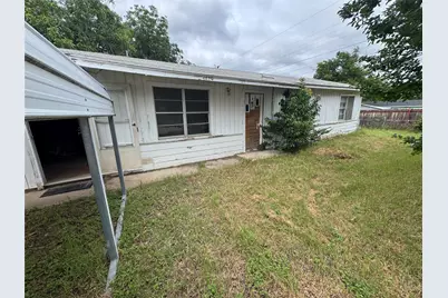 1429 Remington Street, Graham, TX 76450 - Photo 2