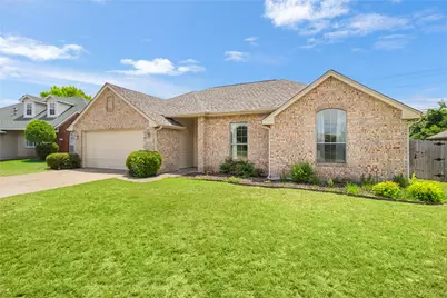 518 Valarie Lane, Midlothian, TX 76065 - Photo 2