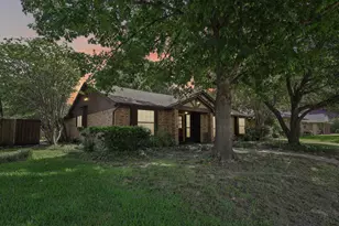 113 E Bancroft Dr, Garland, TX 75040 - Photo 1