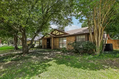 113 E Bancroft Drive, Garland, TX 75040 - Photo 4