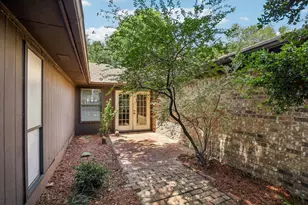 113 E Bancroft Dr, Garland, TX 75040 - Photo 10