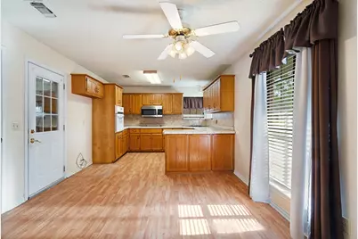 525 Medalist Street, Paris, TX 75460 - Photo 8