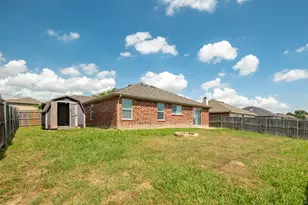324 Broken Bow Dr, Krum, TX 76249 - Photo 6