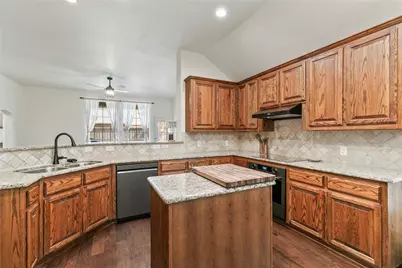 2485 Yuma Drive, Little Elm, TX 75068 - Photo 10
