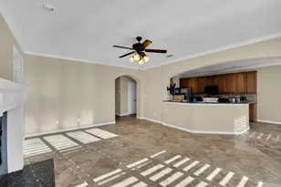 940 Mallory Dr, Waxahachie, TX 75167 - Photo 4