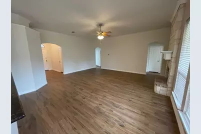 1601 White Willow Lane, Arlington, TX 76002 - Photo 4