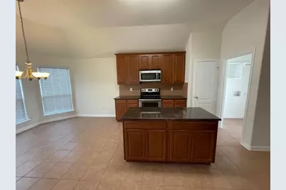 1601 White Willow Lane, Arlington, TX 76002 - Photo 10