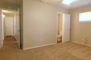 217 Mockingbird Ln, Denton, TX 76209 - Photo 8