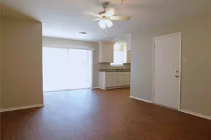 217 Mockingbird Ln, Denton, TX 76209 - Photo 4