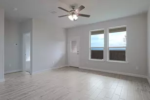 629 Harvey St, Grandview, TX 76050 - Photo 14