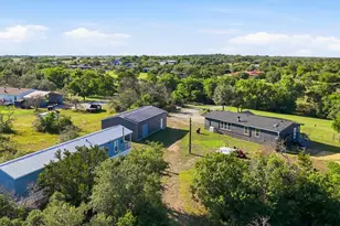 336 Cowboys Ln, Springtown, TX 76082 - Photo 36