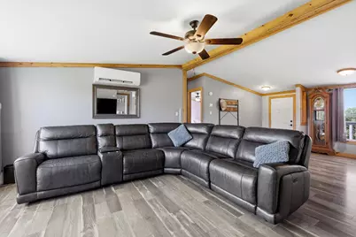336 Cowboys Lane, Springtown, TX 76082 - Photo 6