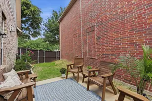 2449 Embleton Dr, Lewisville, TX 75067 - Photo 36