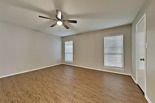 2821 Carnaby Ln, Flower Mound, TX 75028 - Photo 6