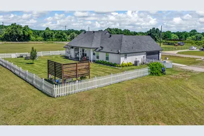 1000 Latigo Lane, Millsap, TX 76066 - Photo 32
