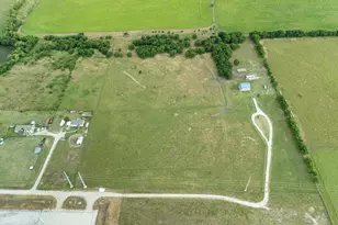 124 Co Rd 4511, Decatur, TX 76234 - Photo 36