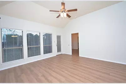 1204 Varacruz Drive, Arlington, TX 76010 - Photo 14