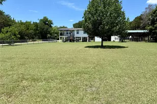 133 10th St, Whitney, TX 76692 - Photo 2