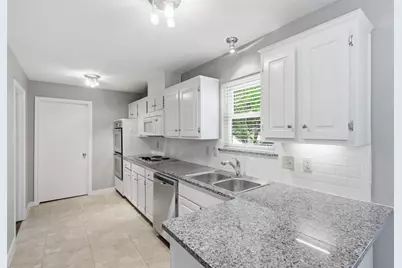 4545 Hartford Drive, Plano, TX 75093 - Photo 8