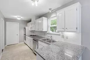 4545 Hartford Dr, Plano, TX 75093 - Photo 8
