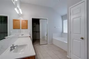 7808 Silver Sage Dr, Fort Worth, TX 76137 - Photo 16