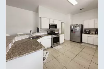 2823 Brookhurst Drive, Grand Prairie, TX 75052 - Photo 6