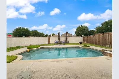 2823 Brookhurst Drive, Grand Prairie, TX 75052 - Photo 18