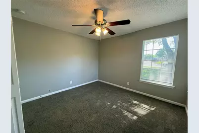 303 Ridgefield Circle, Mesquite, TX 75149 - Photo 12