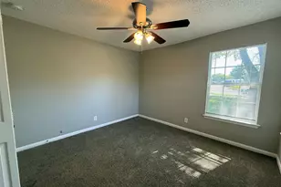 303 Ridgefield Cir, Mesquite, TX 75149 - Photo 12