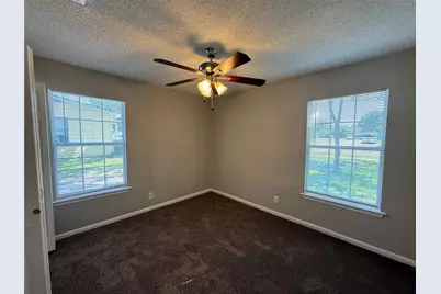 303 Ridgefield Circle, Mesquite, TX 75149 - Photo 8