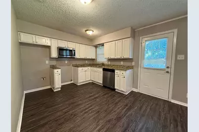 303 Ridgefield Circle, Mesquite, TX 75149 - Photo 6