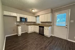 303 Ridgefield Cir, Mesquite, TX 75149 - Photo 6