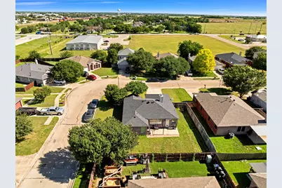 609 Lonestar Park Lane, Ponder, TX 76259 - Photo 22