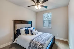 1040 Tea Olive Ln, Dallas, TX 75212 - Photo 10